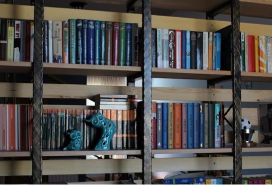 10 Cozy Books & Bakes Club Ideas for Sweet Literary Nights